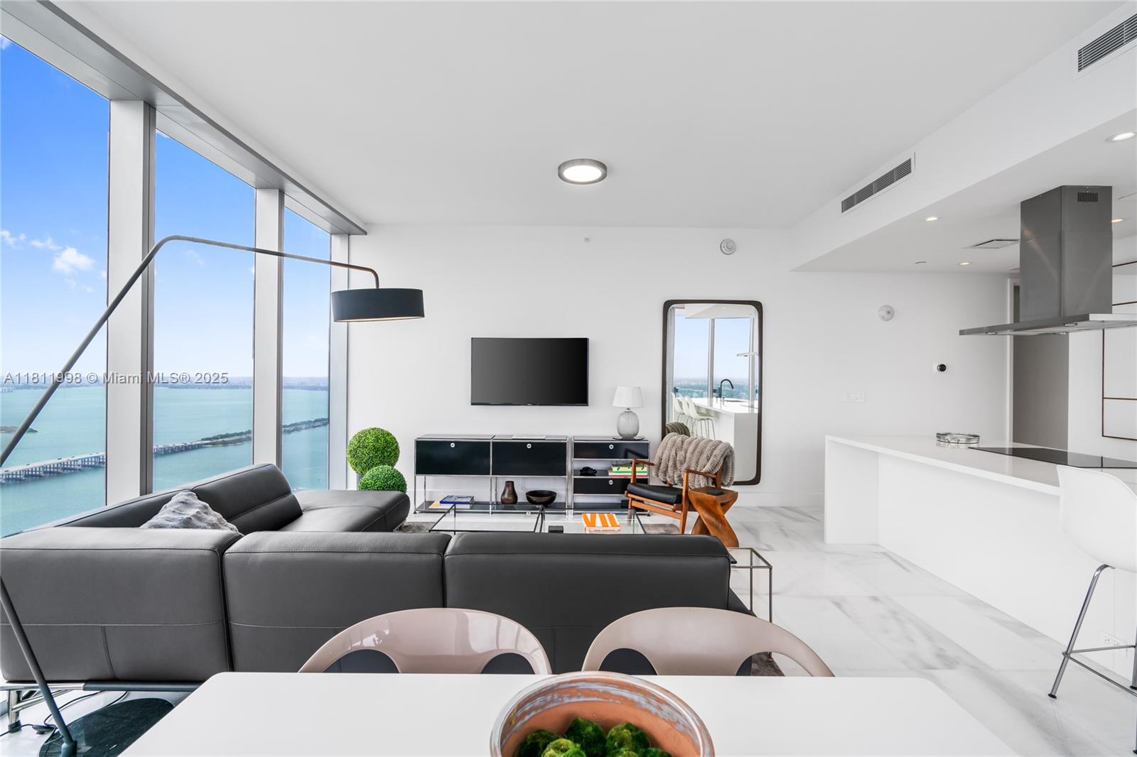 ESCOTTONIA PARK - Residential Lease