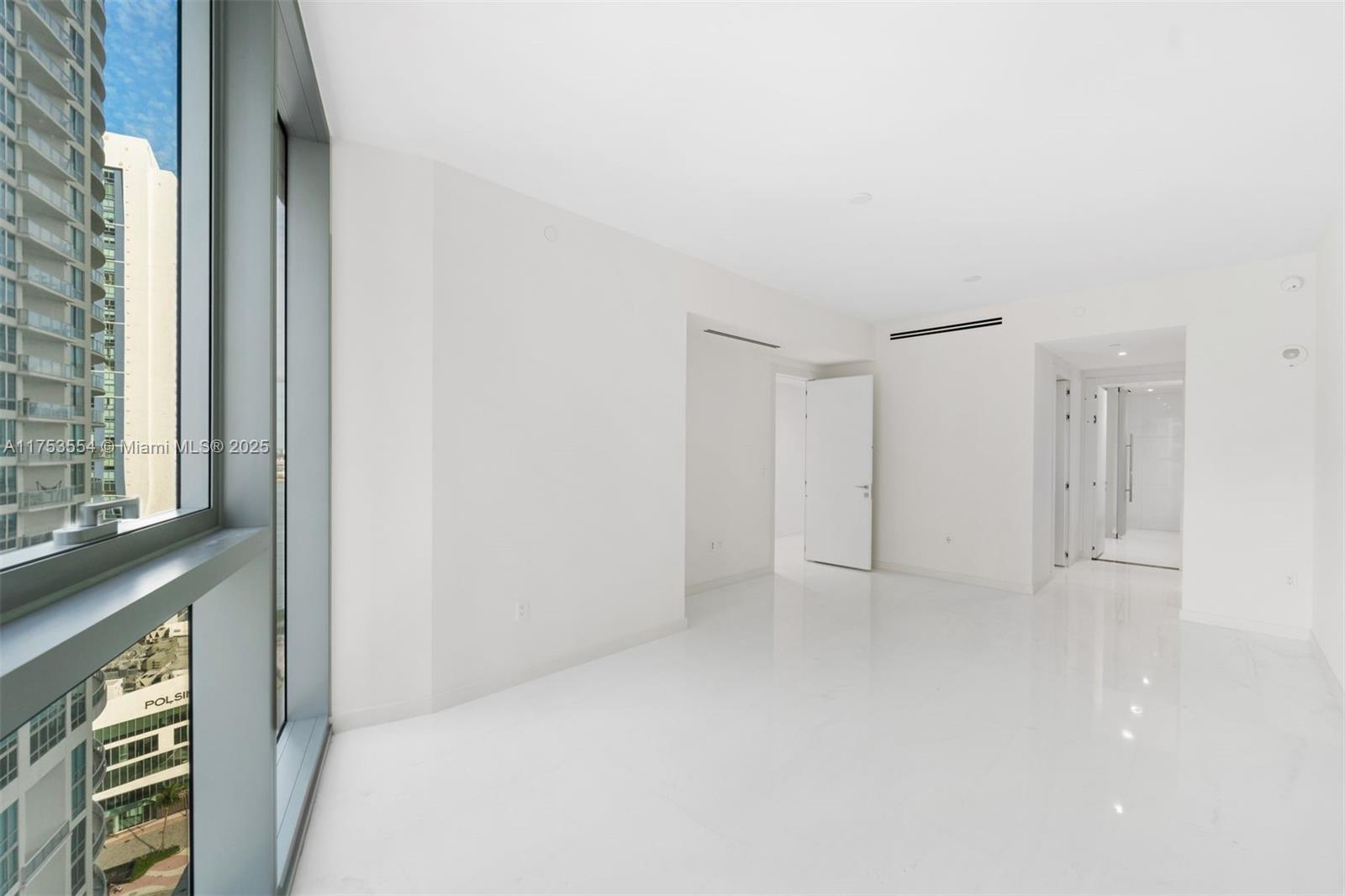 DUPONT PLAZA - Residential Lease