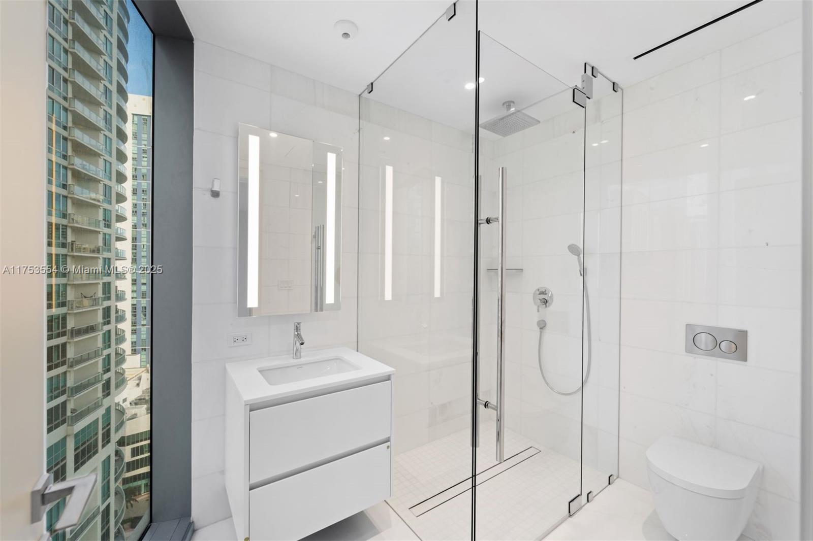 DUPONT PLAZA - Residential Lease