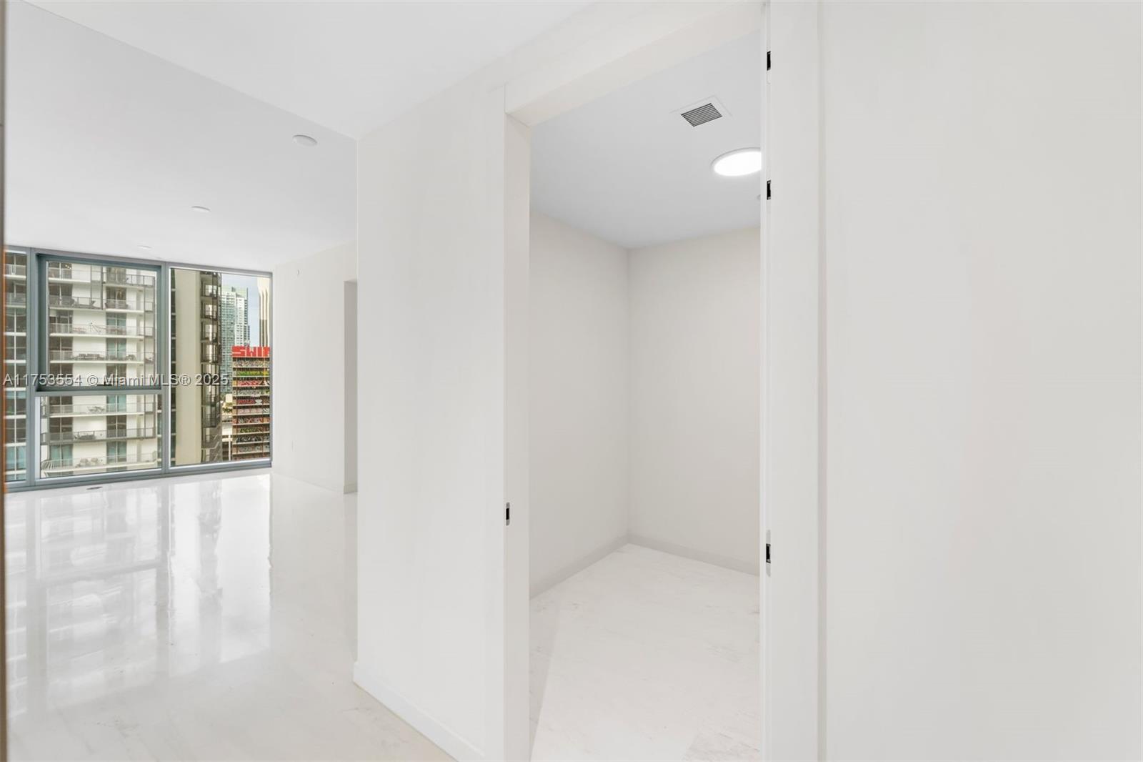 DUPONT PLAZA - Residential Lease