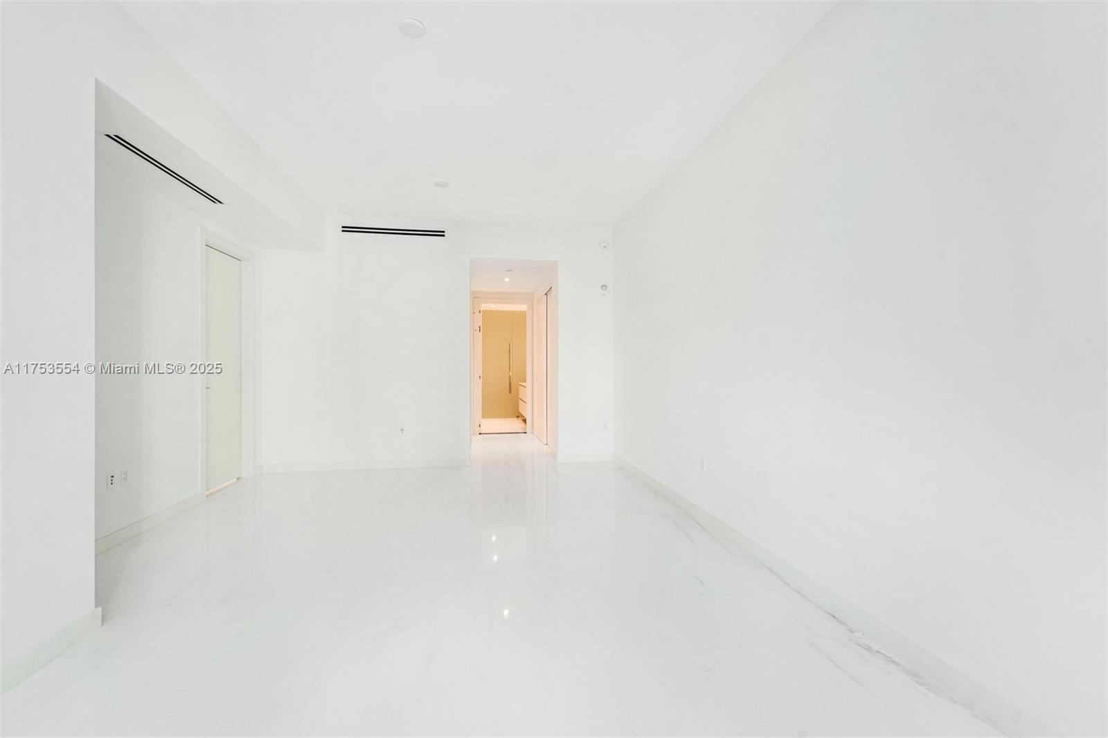 DUPONT PLAZA - Residential Lease