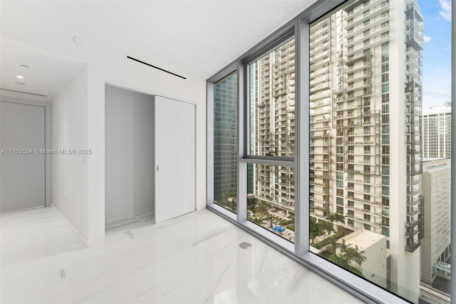 DUPONT PLAZA - Residential Lease