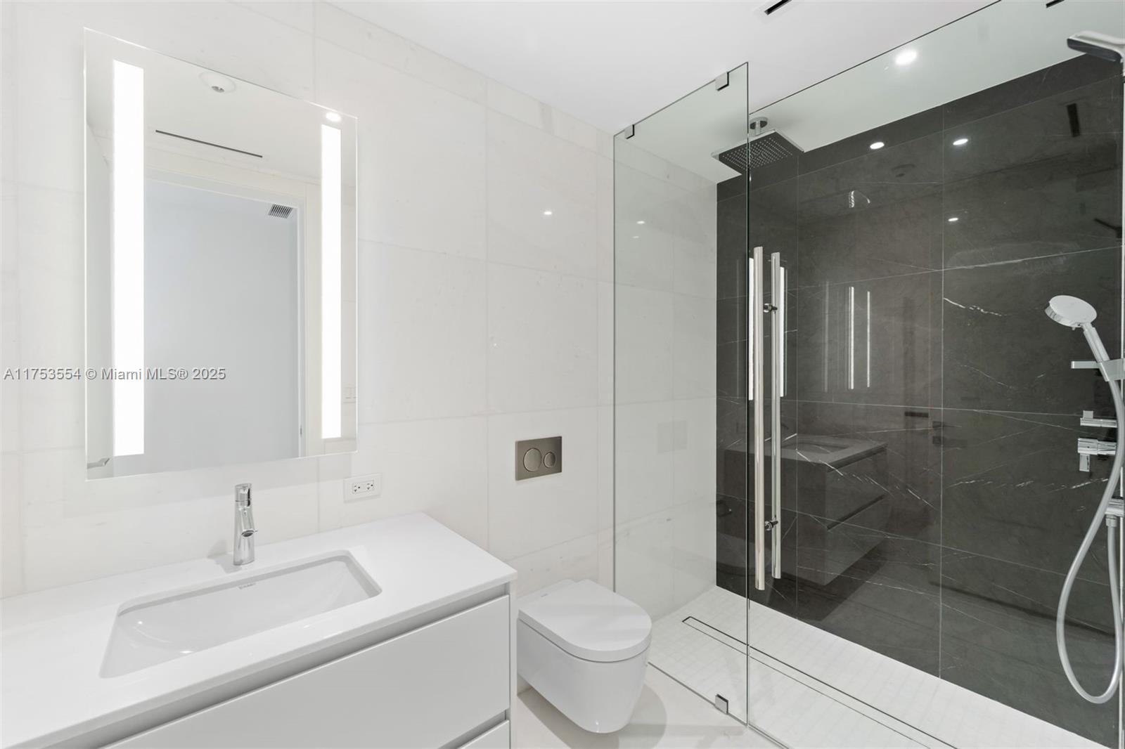 DUPONT PLAZA - Residential Lease