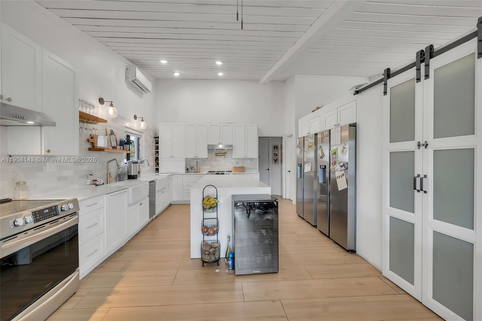 BOULEVARD EAST - Residential Lease