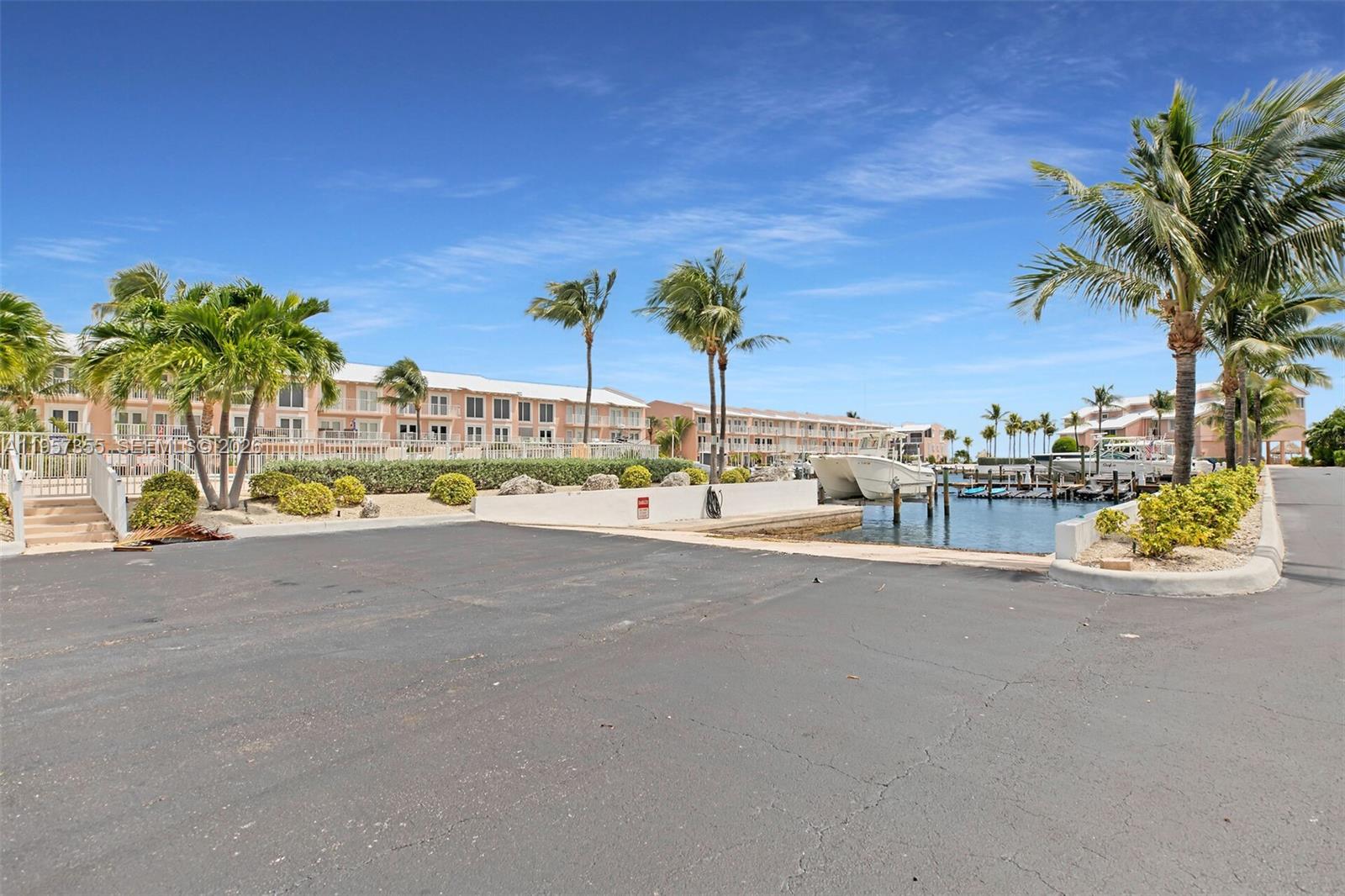 KEY LARGO YACHT CLUB - Residential