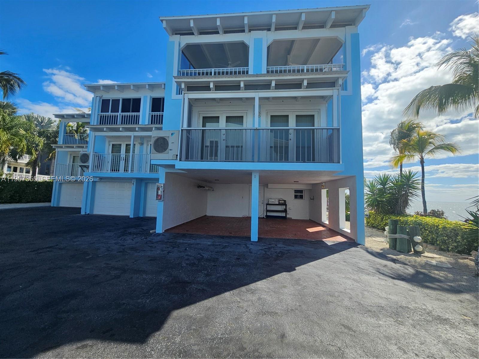 KEY LARGO YACHT CLUB - Residential