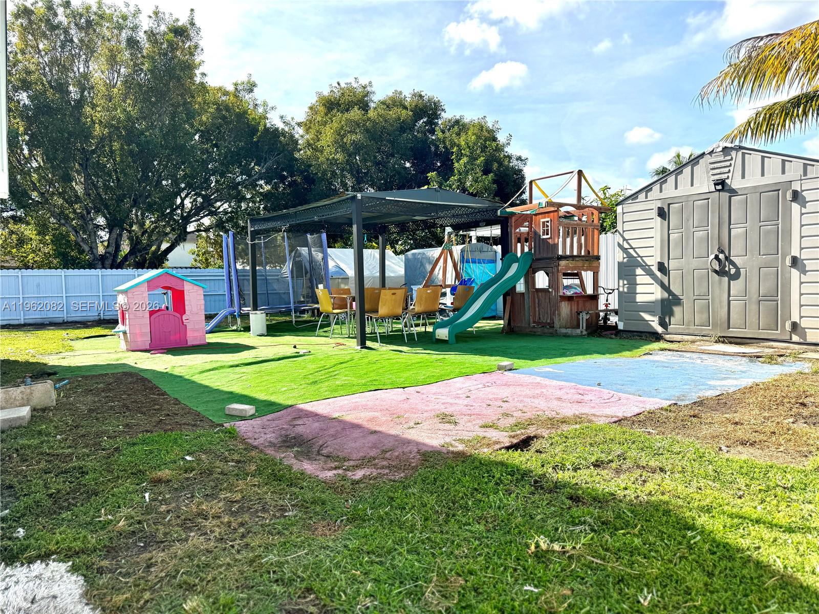 HABITAT HOMES SOUTH - Residential