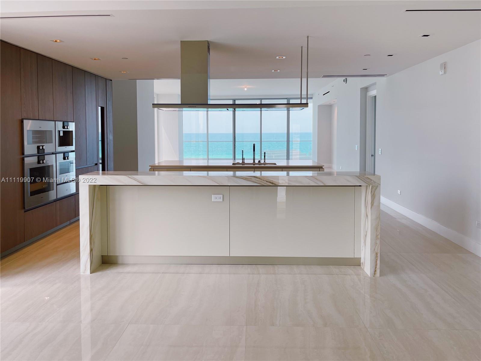 Turnberry Ocean Club - Residential