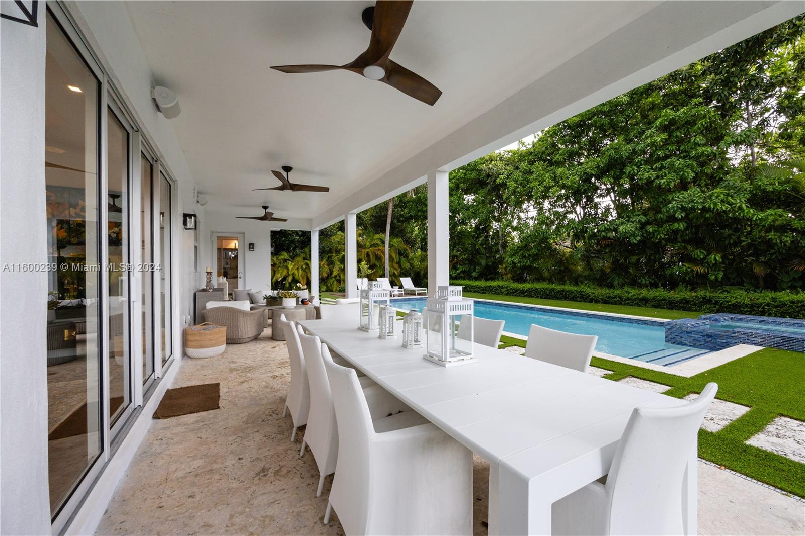 GROVES EXTENSION - Residential