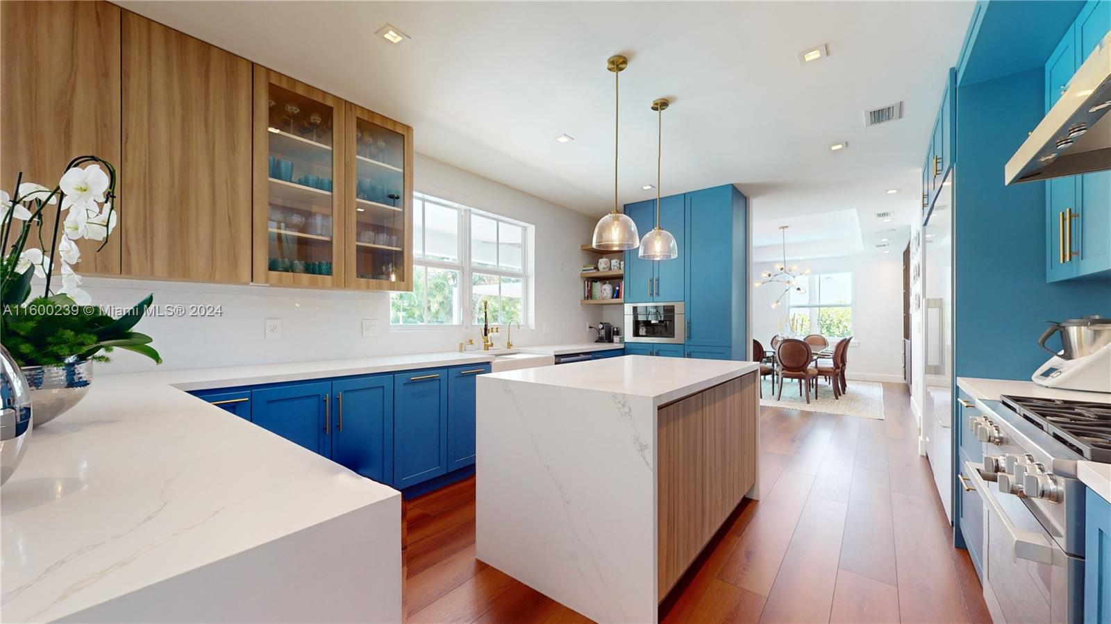 GROVES EXTENSION - Residential