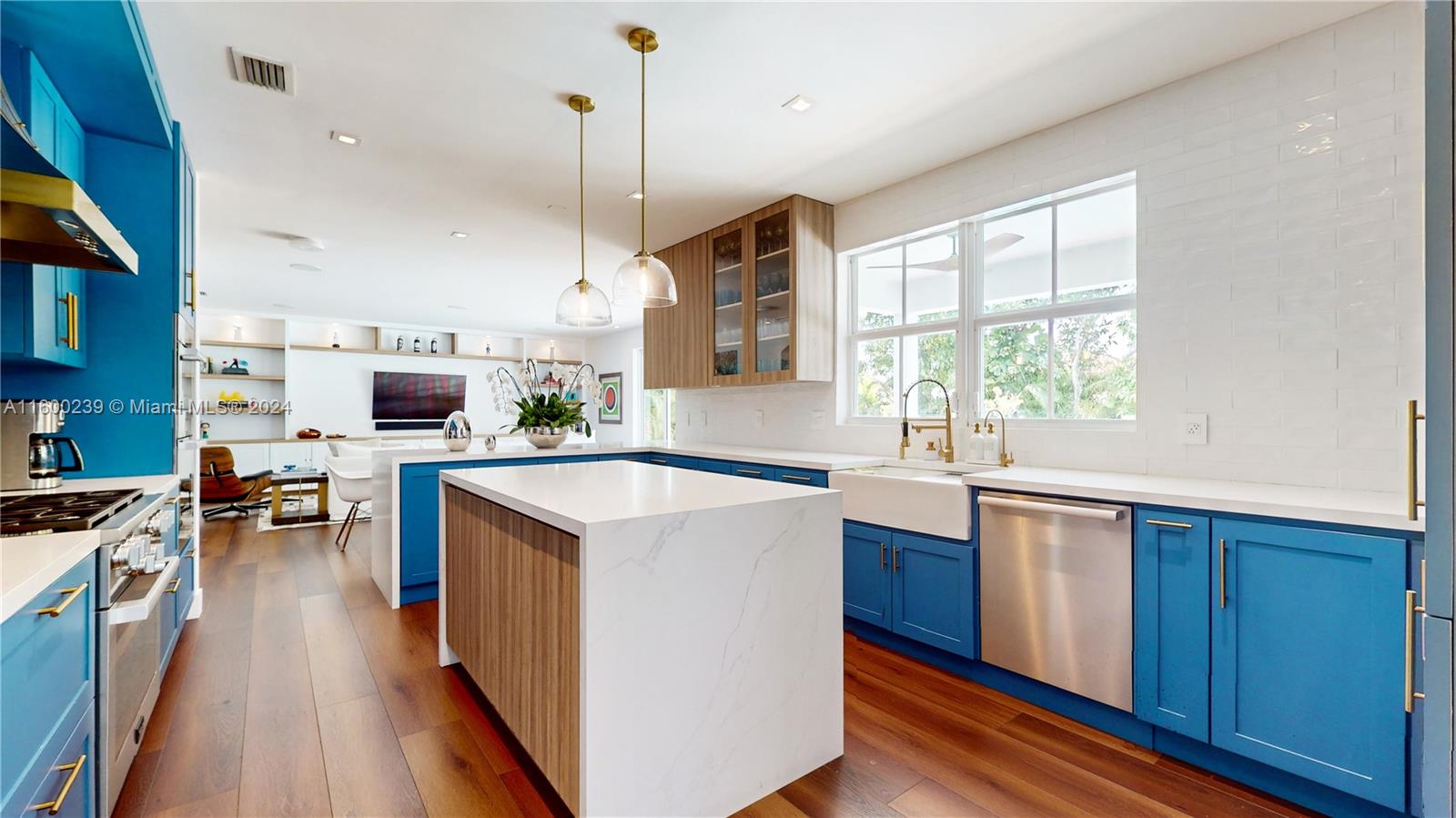 GROVES EXTENSION - Residential