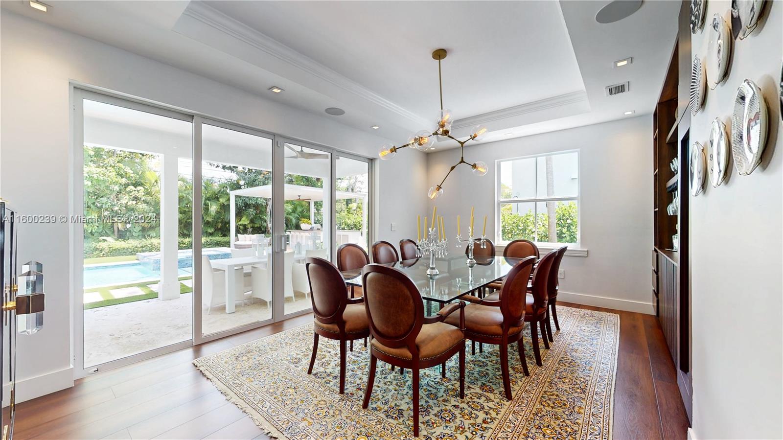 GROVES EXTENSION - Residential