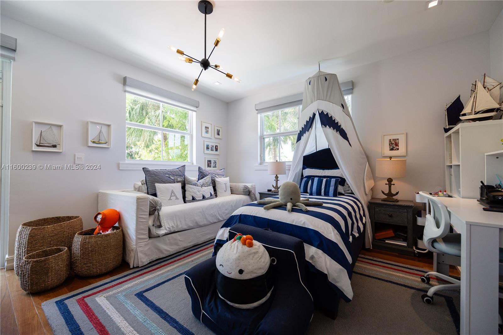 GROVES EXTENSION - Residential