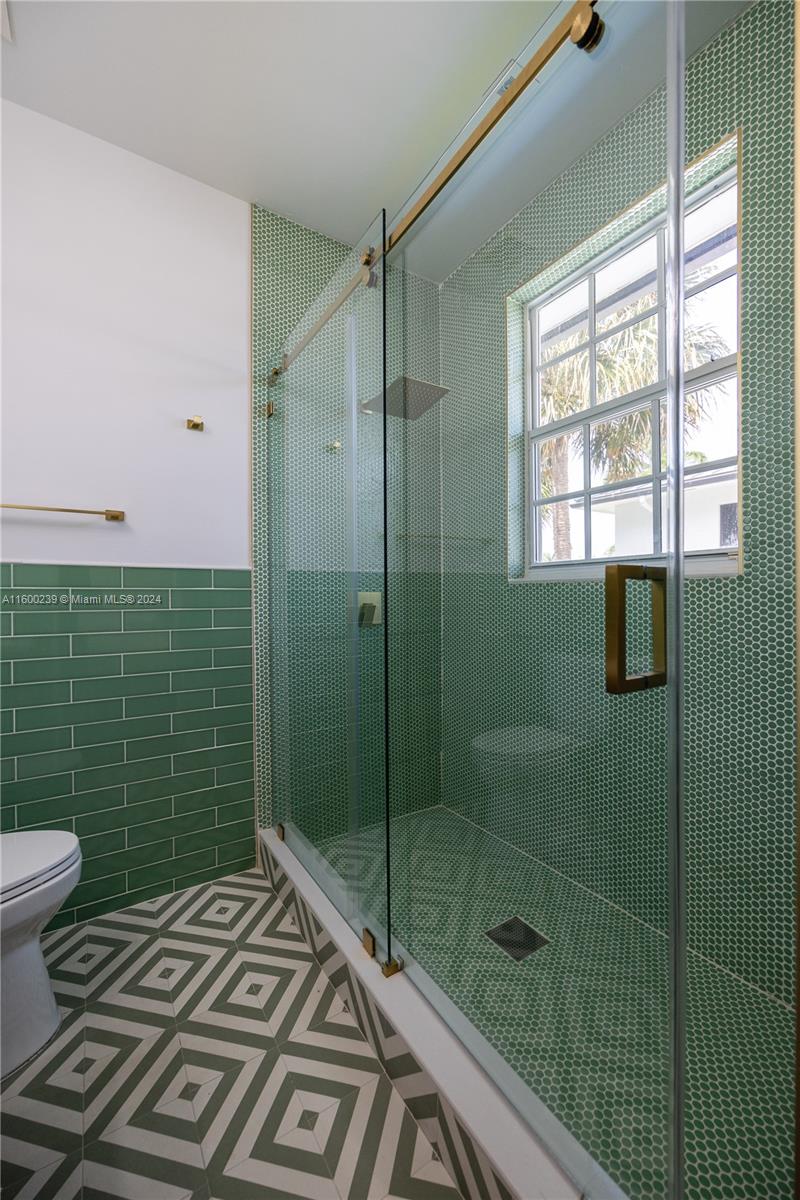 GROVES EXTENSION - Residential