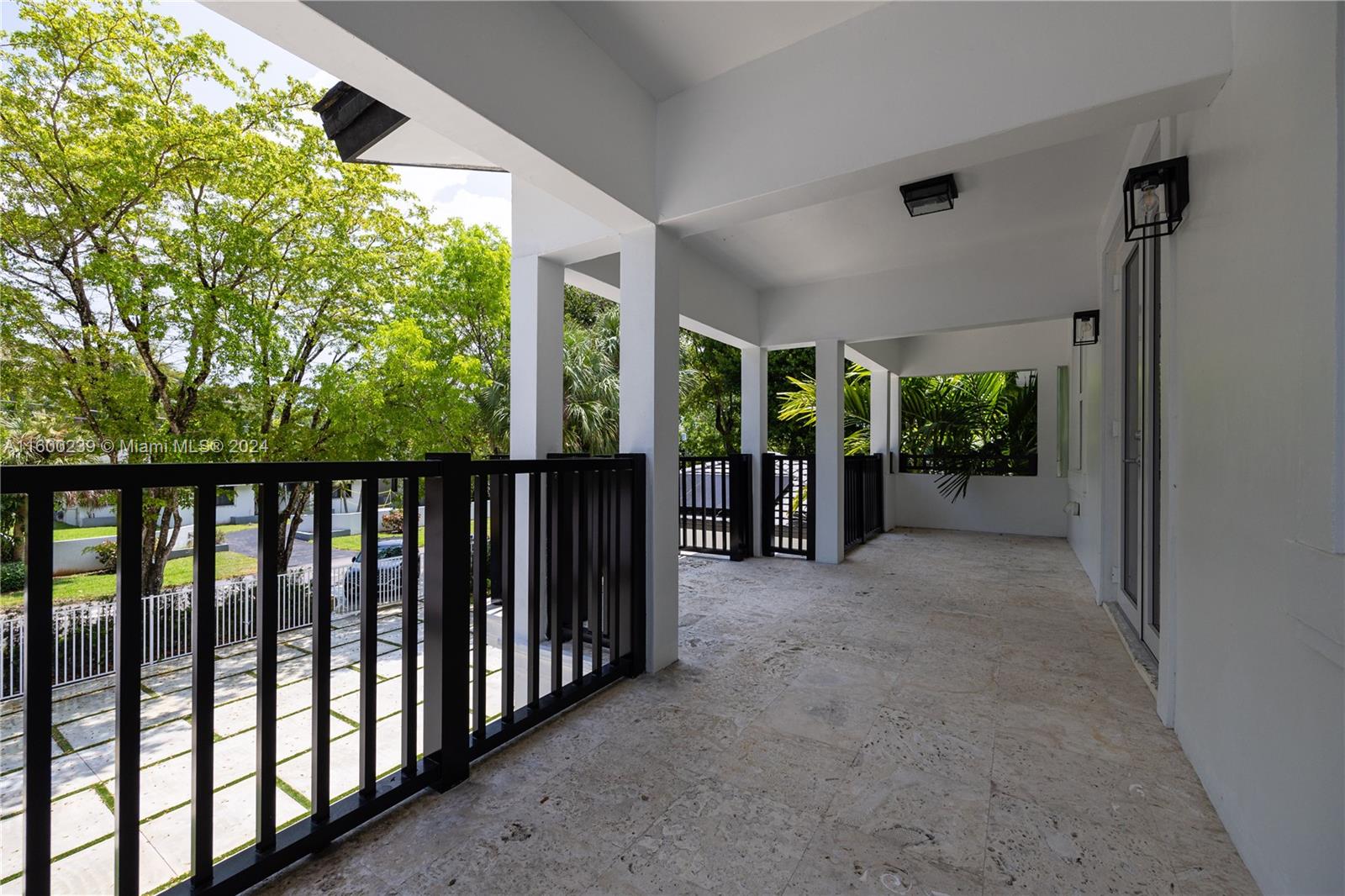 GROVES EXTENSION - Residential