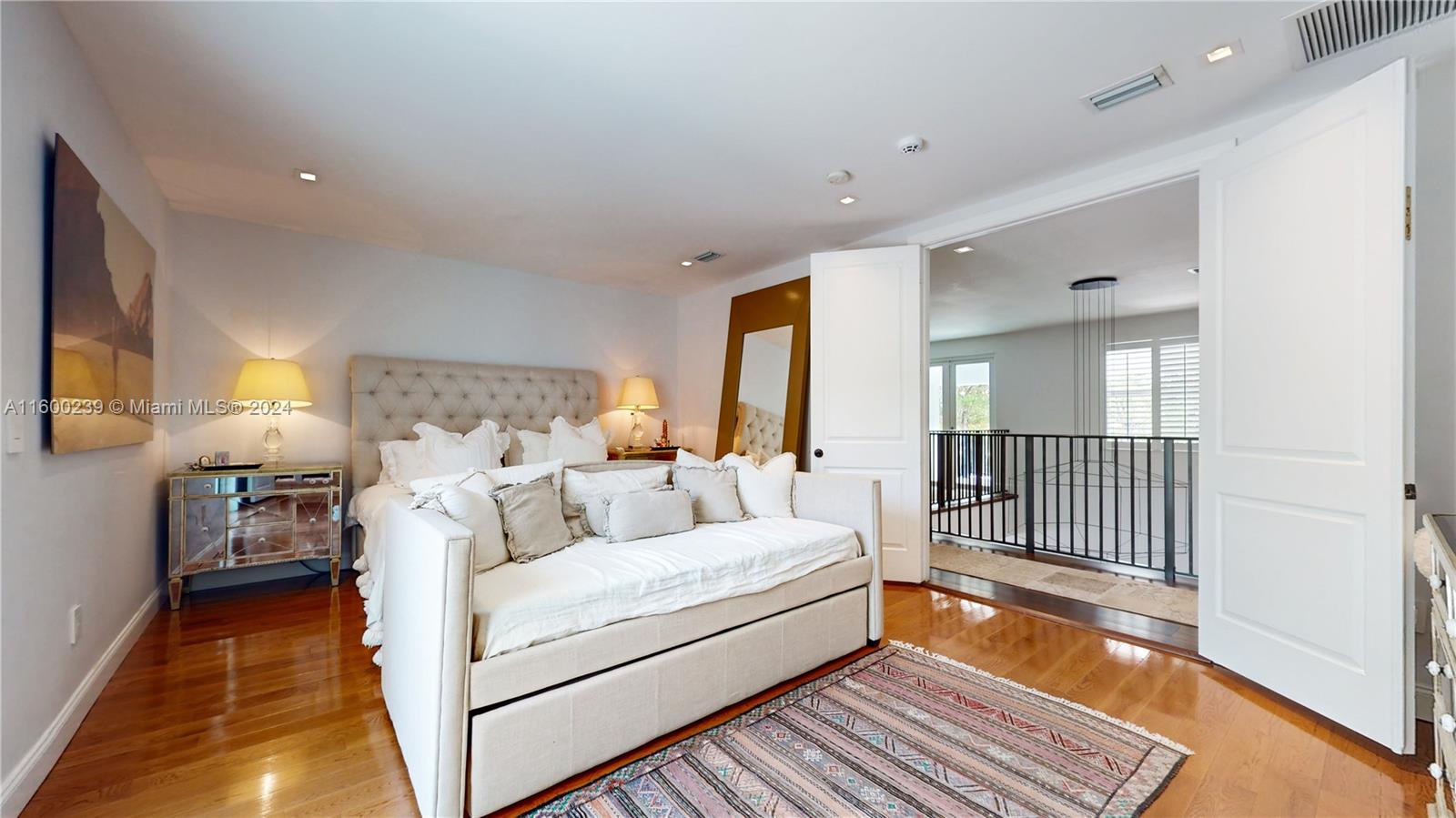 GROVES EXTENSION - Residential