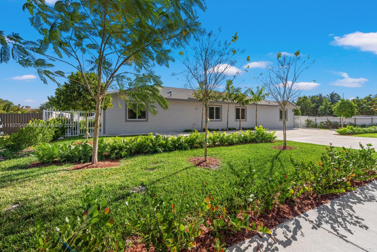 231 NW 3rd Ave, Florida City, FL, 33034/$925,000 1 231 NW 3rd Ave