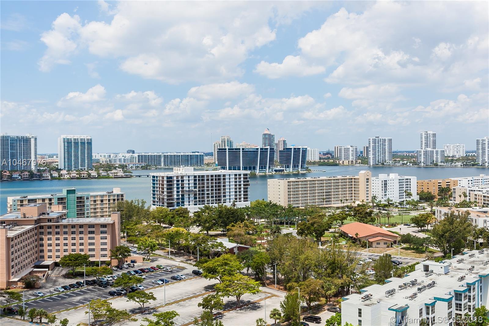 WINSTON TOWERS 600 - Residential