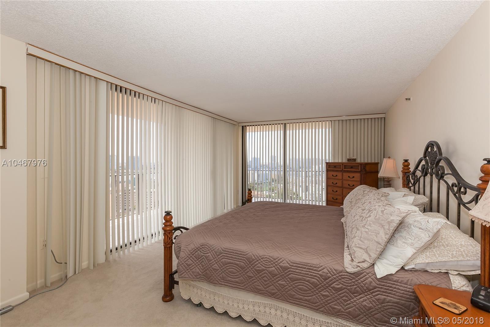 WINSTON TOWERS 600 - Residential