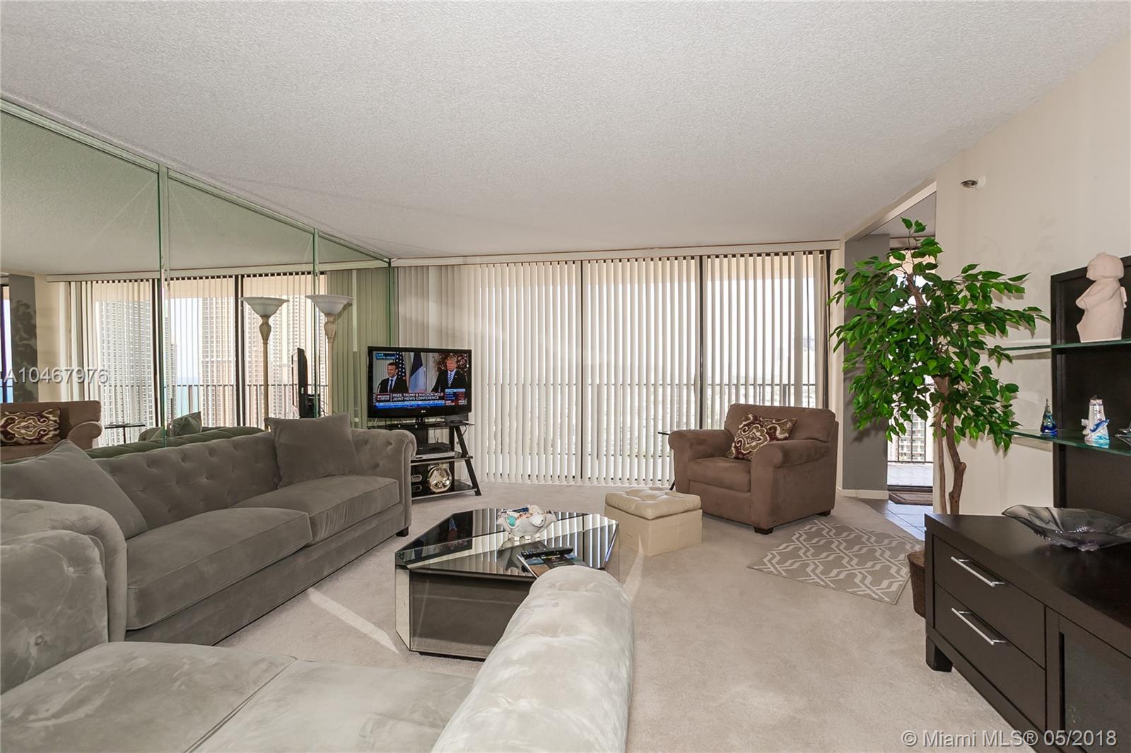 WINSTON TOWERS 600 - Residential