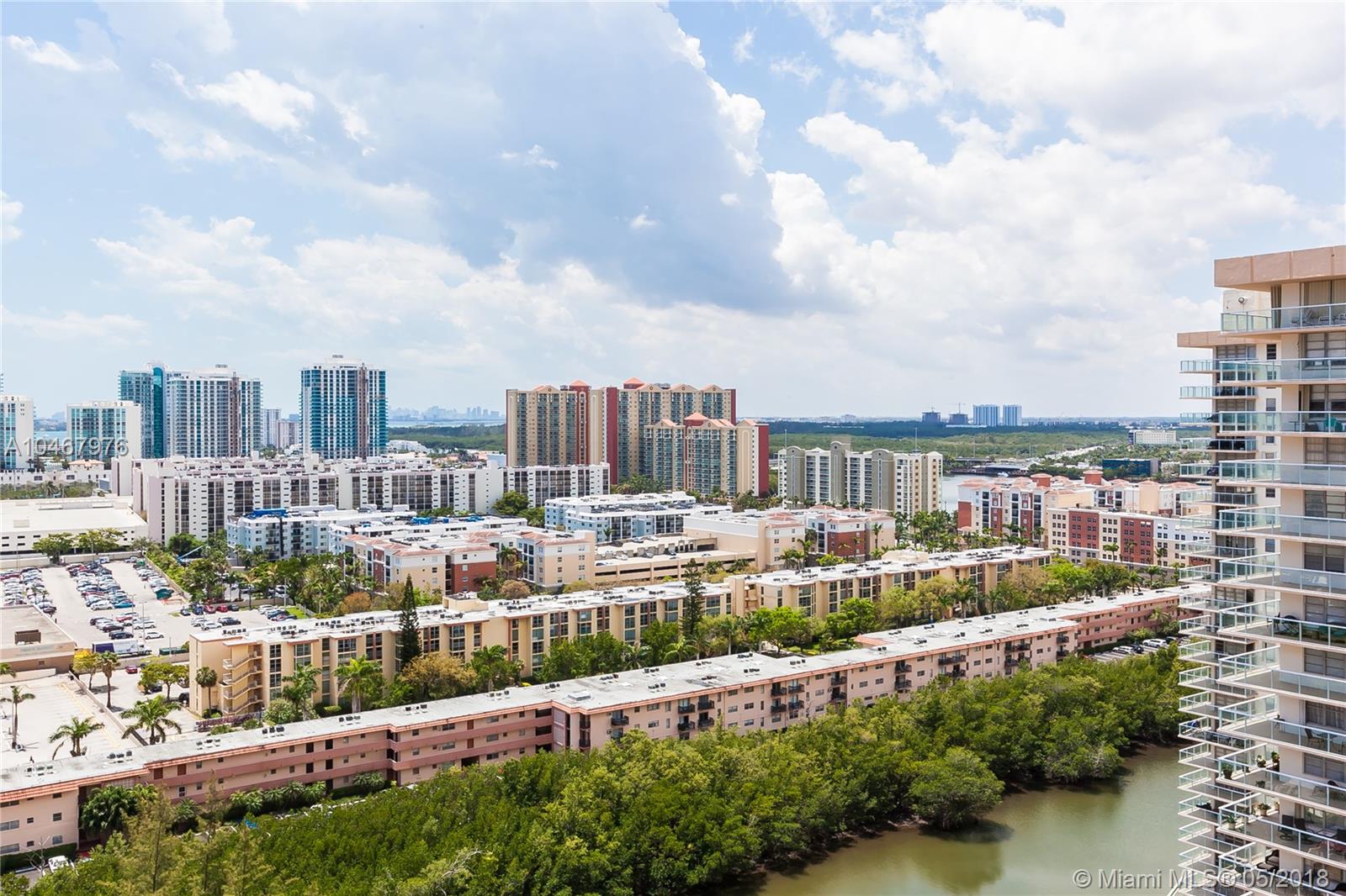 WINSTON TOWERS 600 - Residential