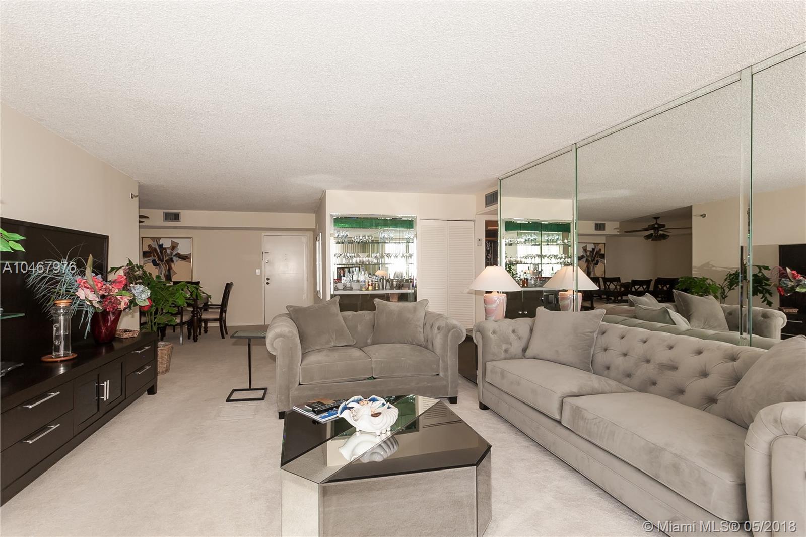 WINSTON TOWERS 600 - Residential