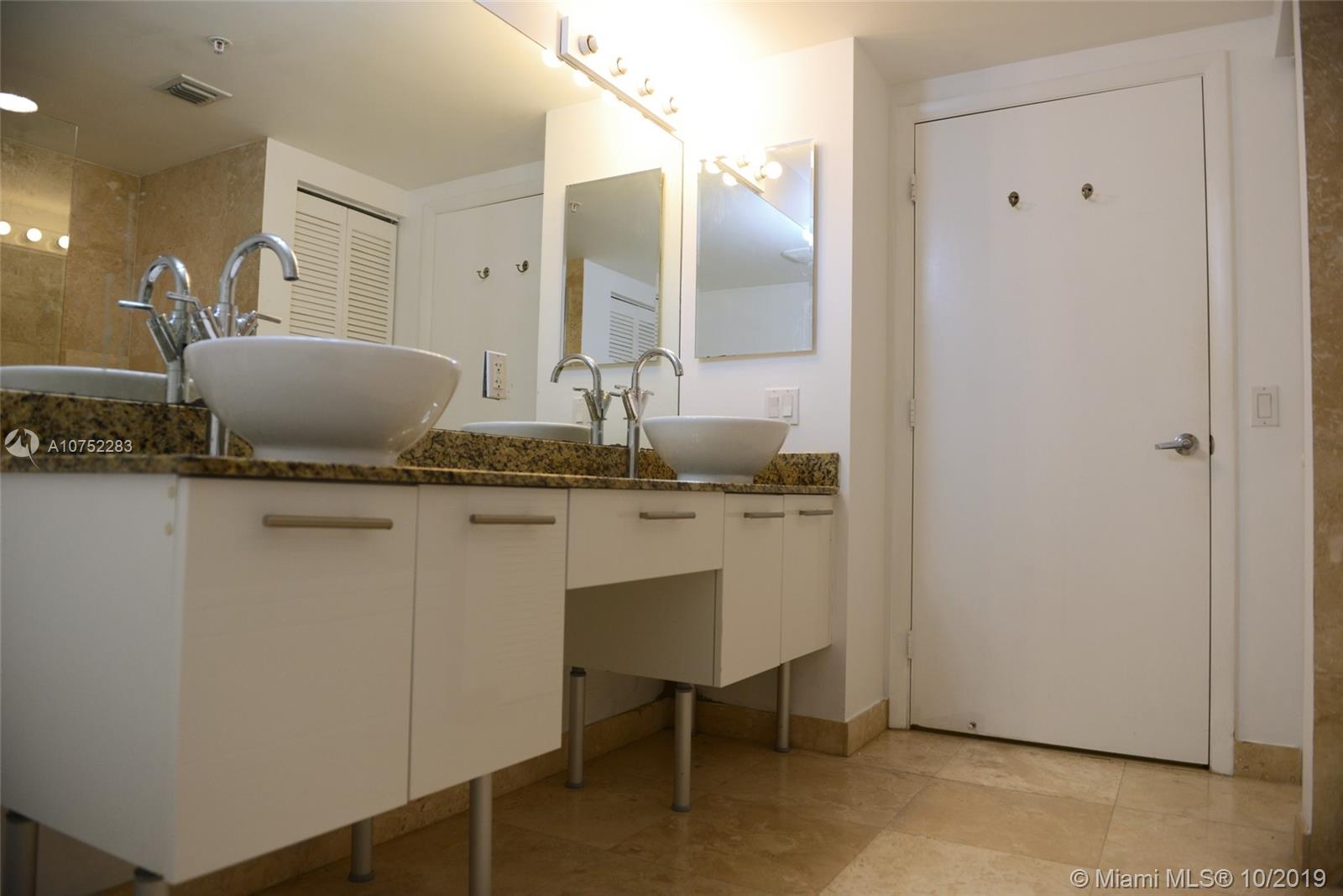 BRICKELL ON THE RIVER S T - Residential Lease