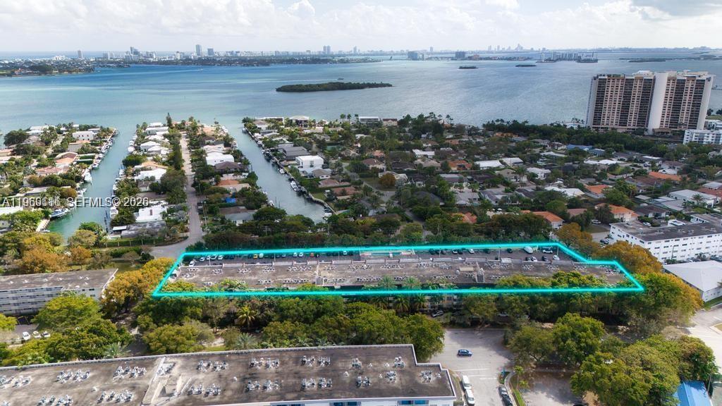 BAYVIEW PALMS CONDO - Residential Lease