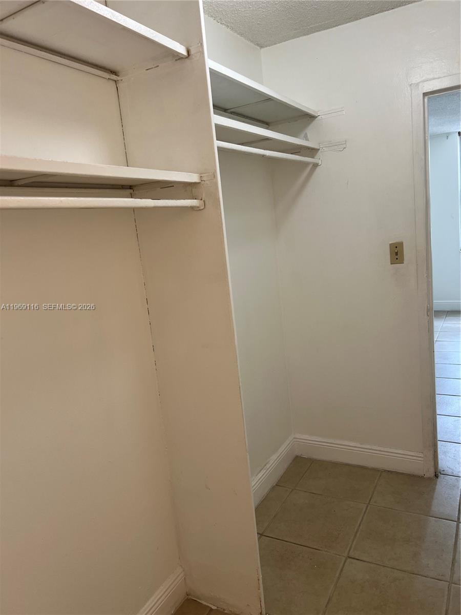 BAYVIEW PALMS CONDO - Residential Lease