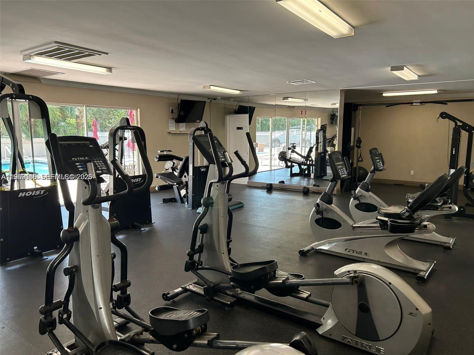 BAYVIEW PALMS CONDO - Residential Lease