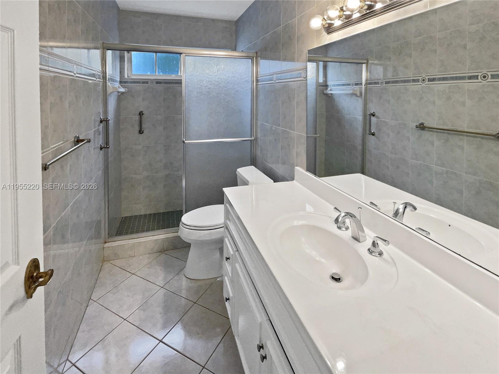 KENDALE SOUTH SEC 1 - Residential