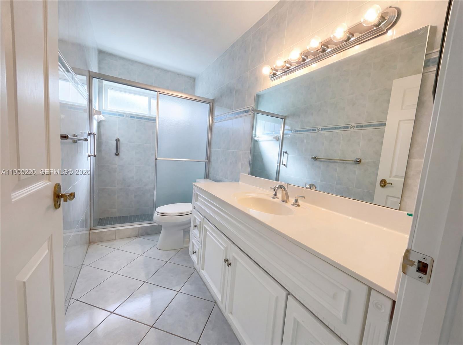 KENDALE SOUTH SEC 1 - Residential