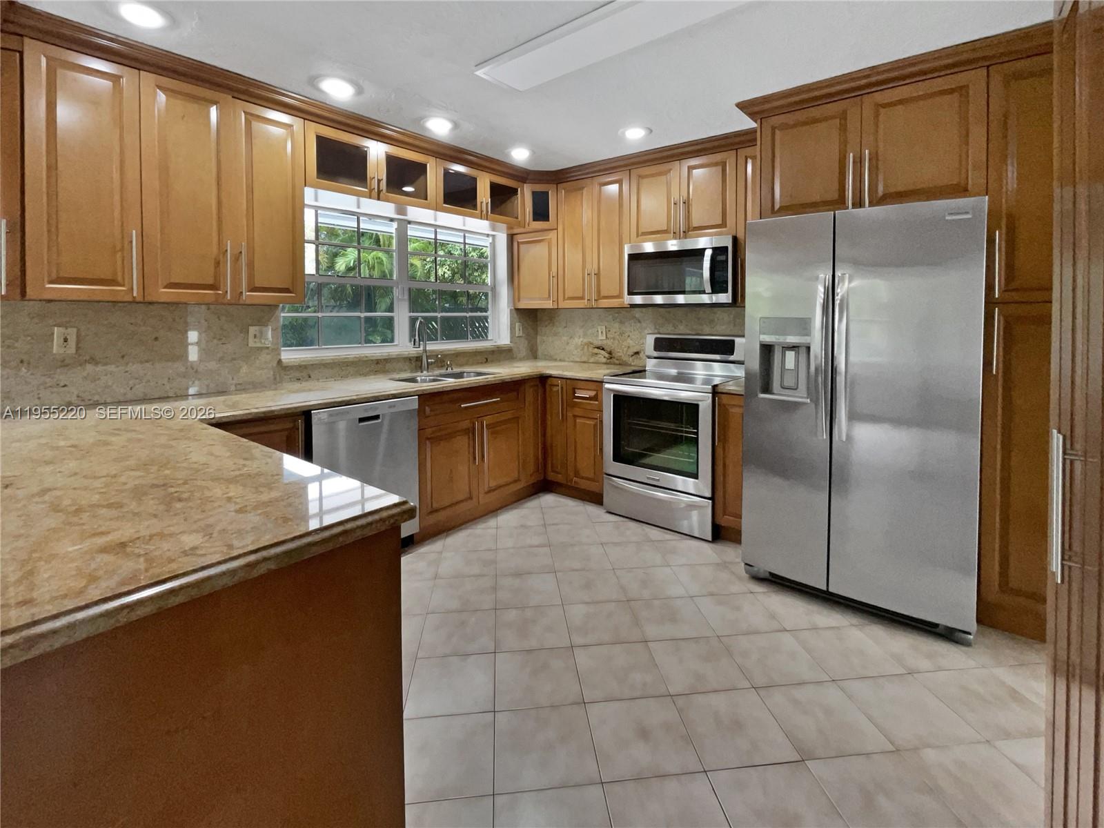 KENDALE SOUTH SEC 1 - Residential