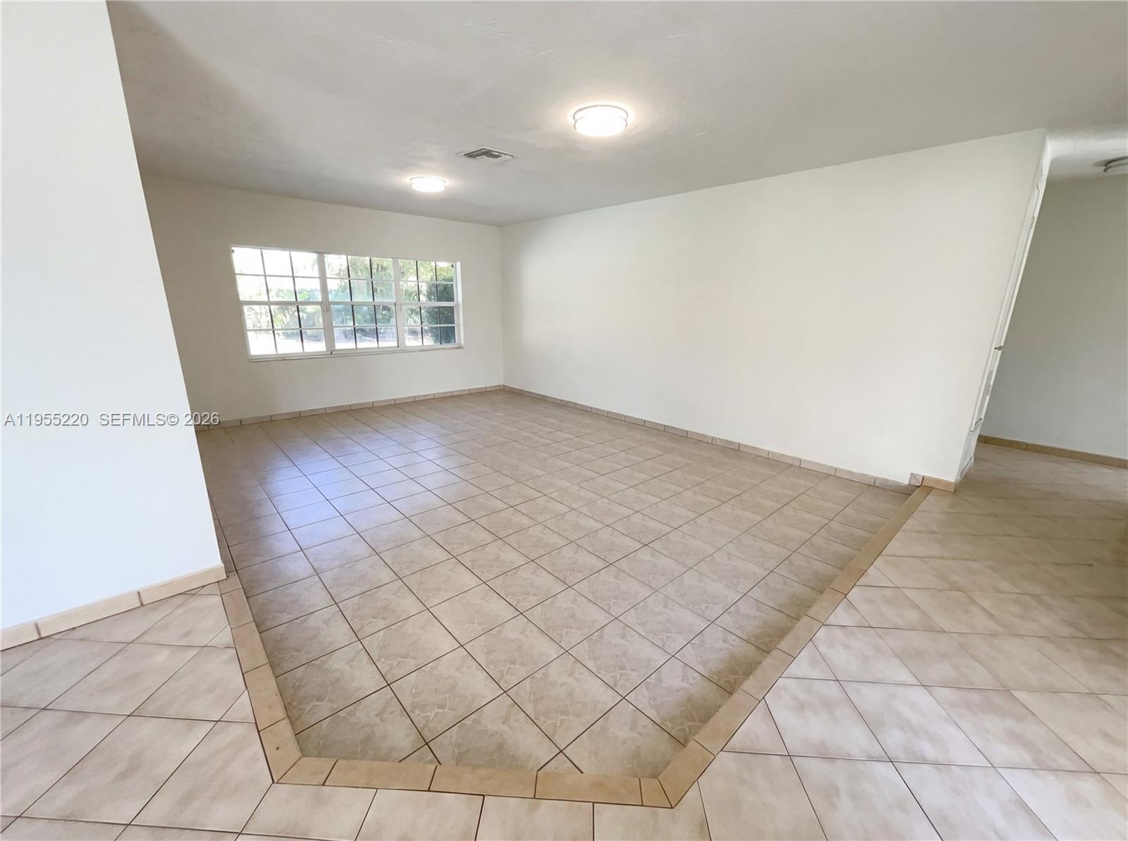 KENDALE SOUTH SEC 1 - Residential