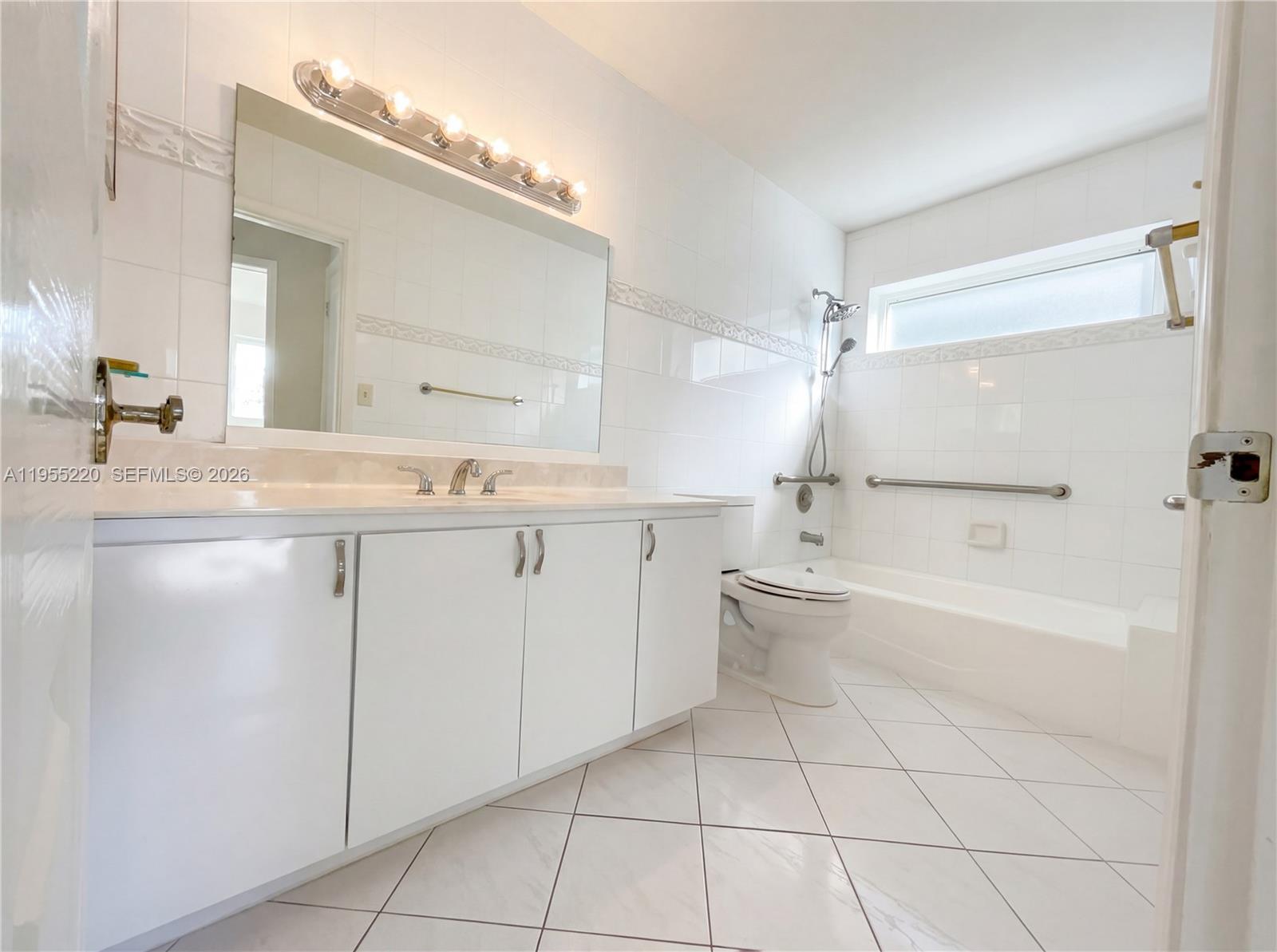 KENDALE SOUTH SEC 1 - Residential