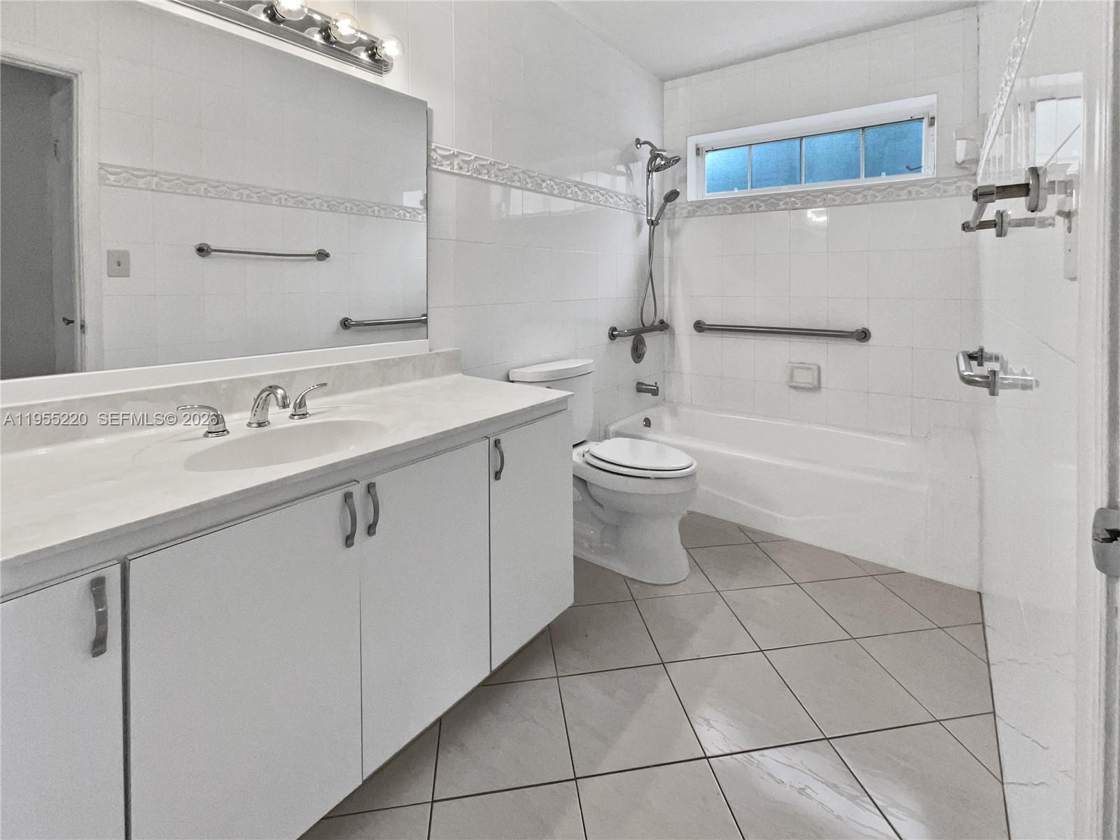 KENDALE SOUTH SEC 1 - Residential