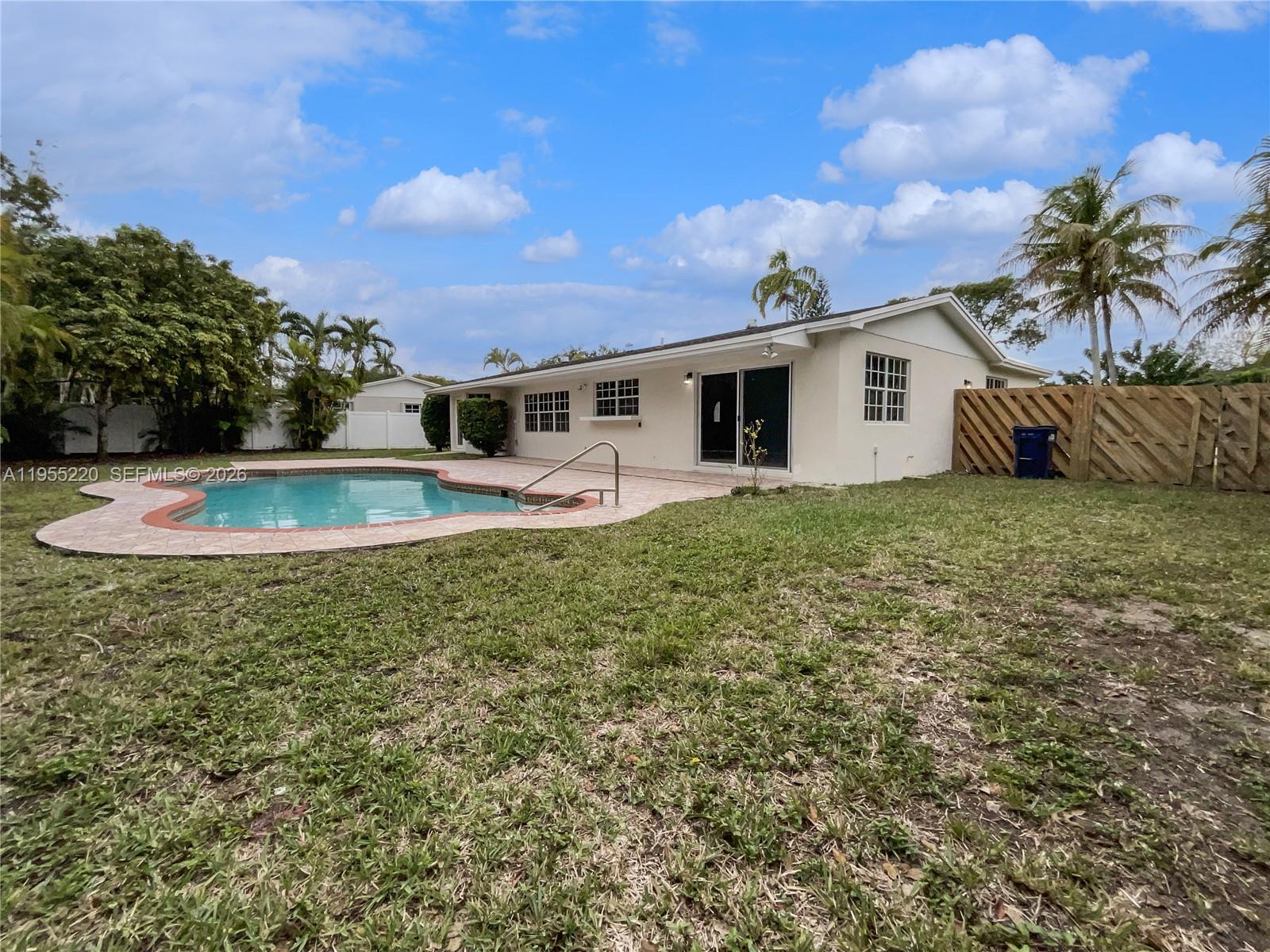 KENDALE SOUTH SEC 1 - Residential