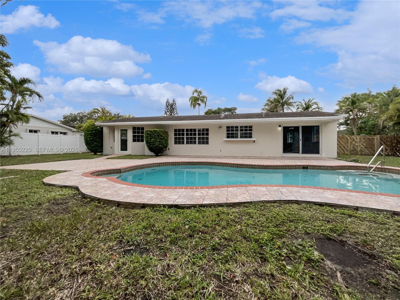 KENDALE SOUTH SEC 1 - Residential