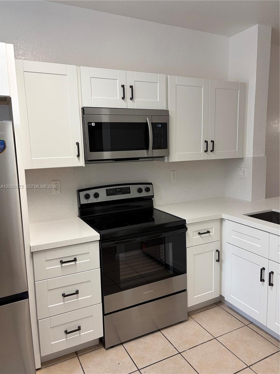 WOODLAND VILLAS 1ST ADD - Residential