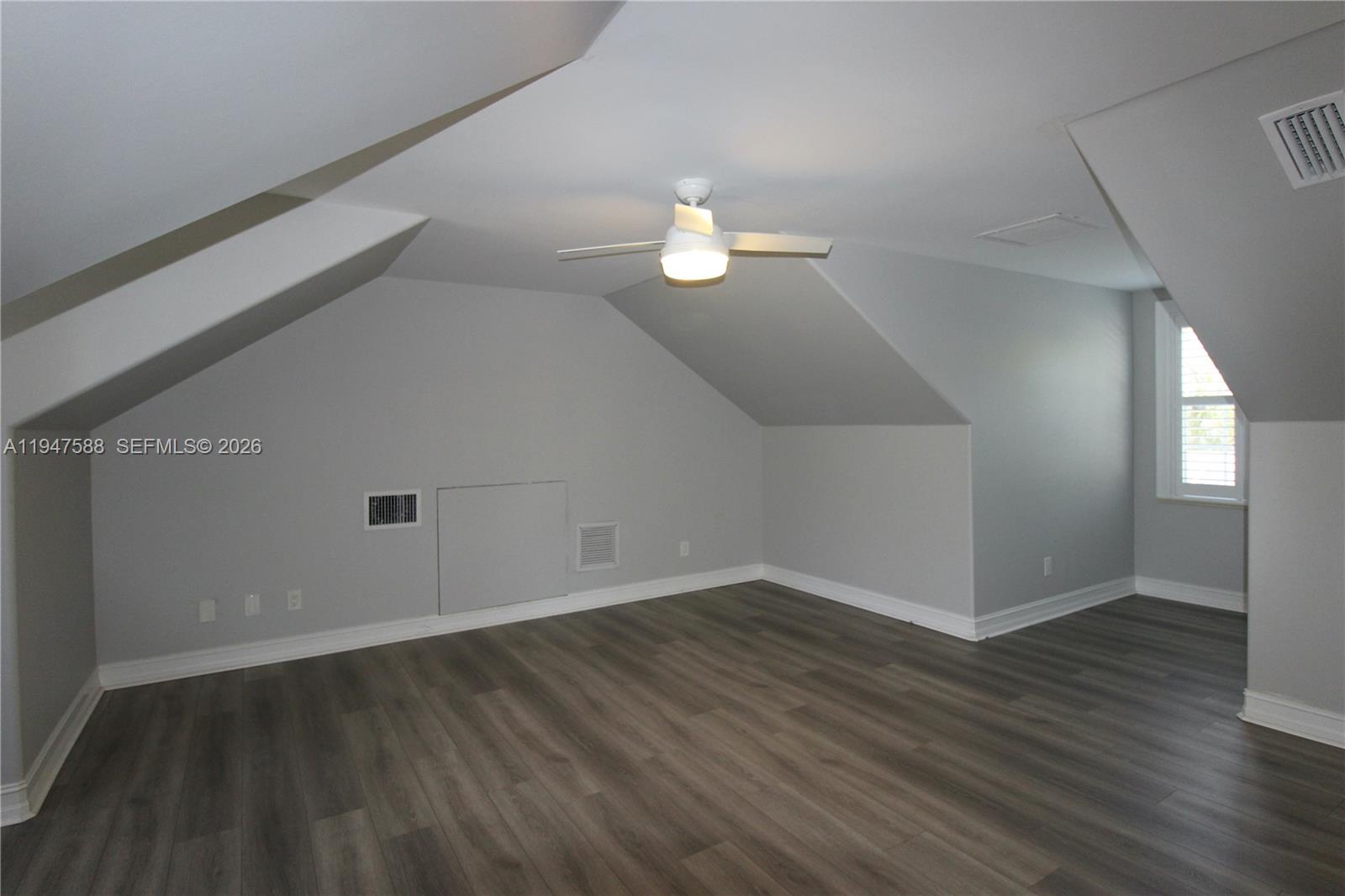 COUNTRY CLUB ESTATES PARC - Residential