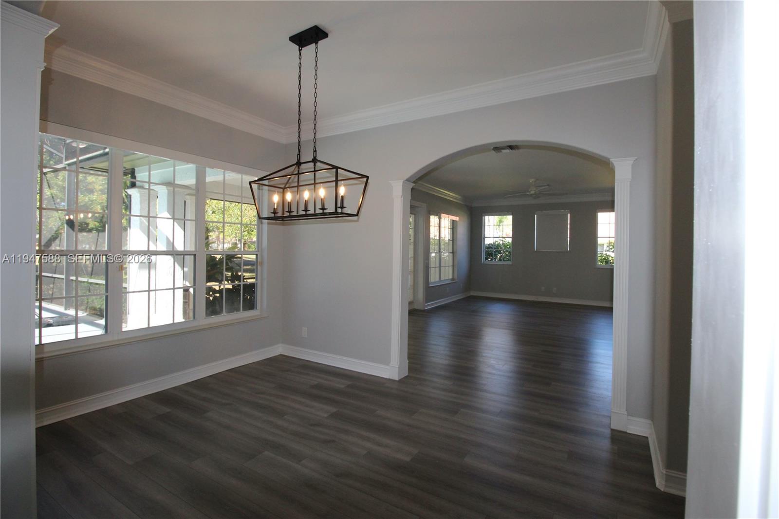 COUNTRY CLUB ESTATES PARC - Residential