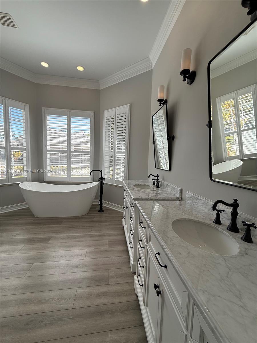 COUNTRY CLUB ESTATES PARC - Residential