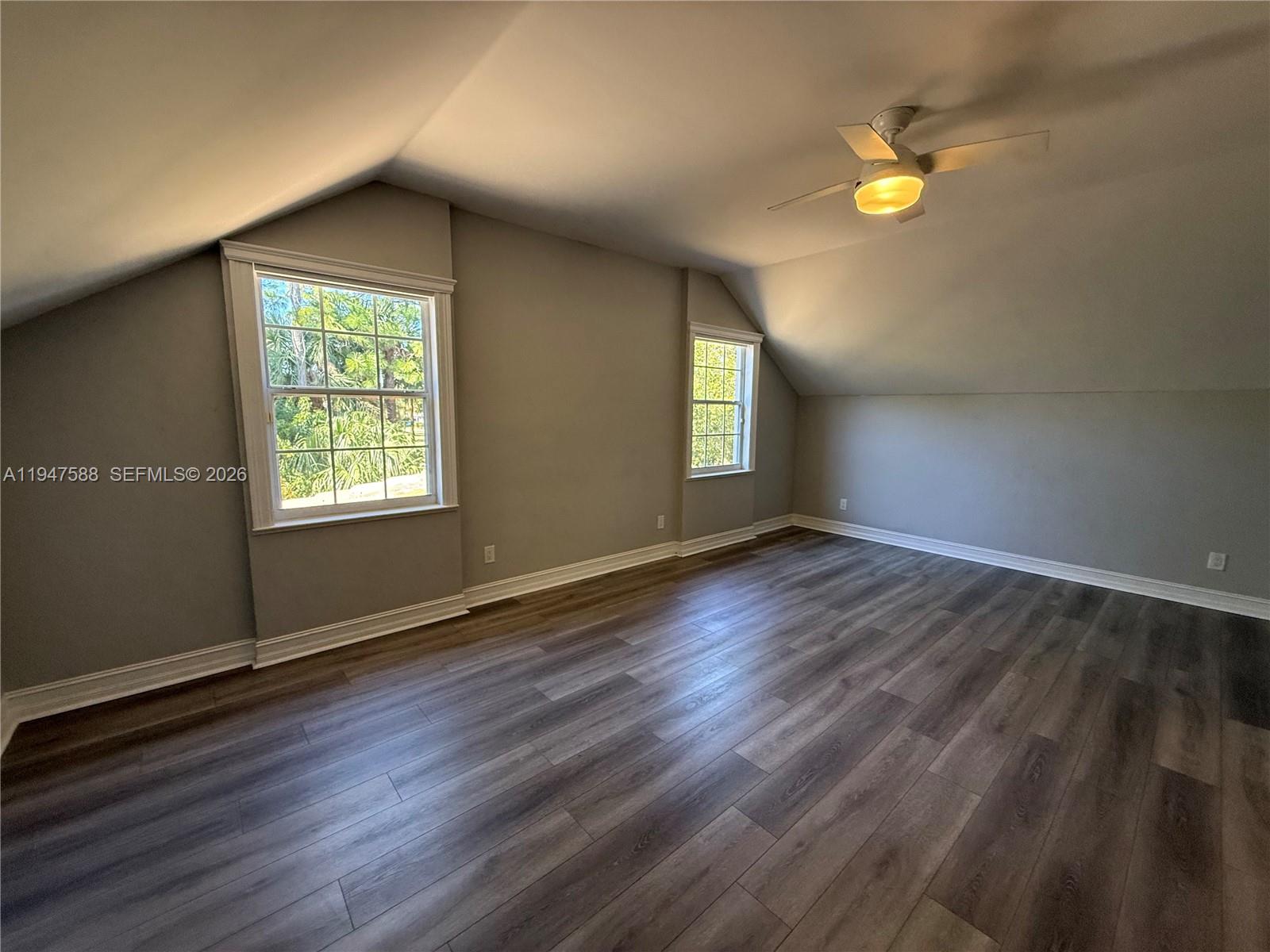 COUNTRY CLUB ESTATES PARC - Residential