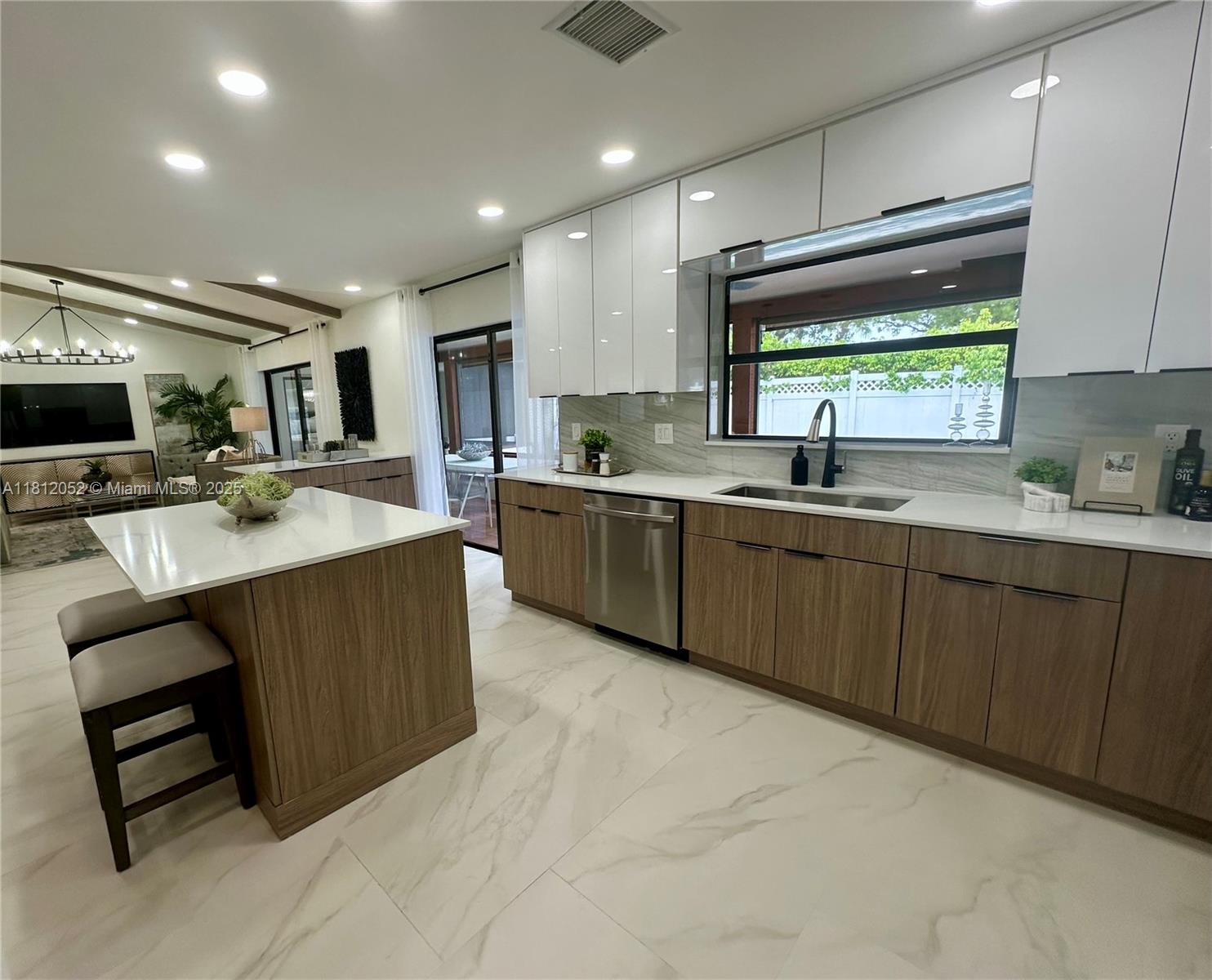 4029 NW 72nd Ave