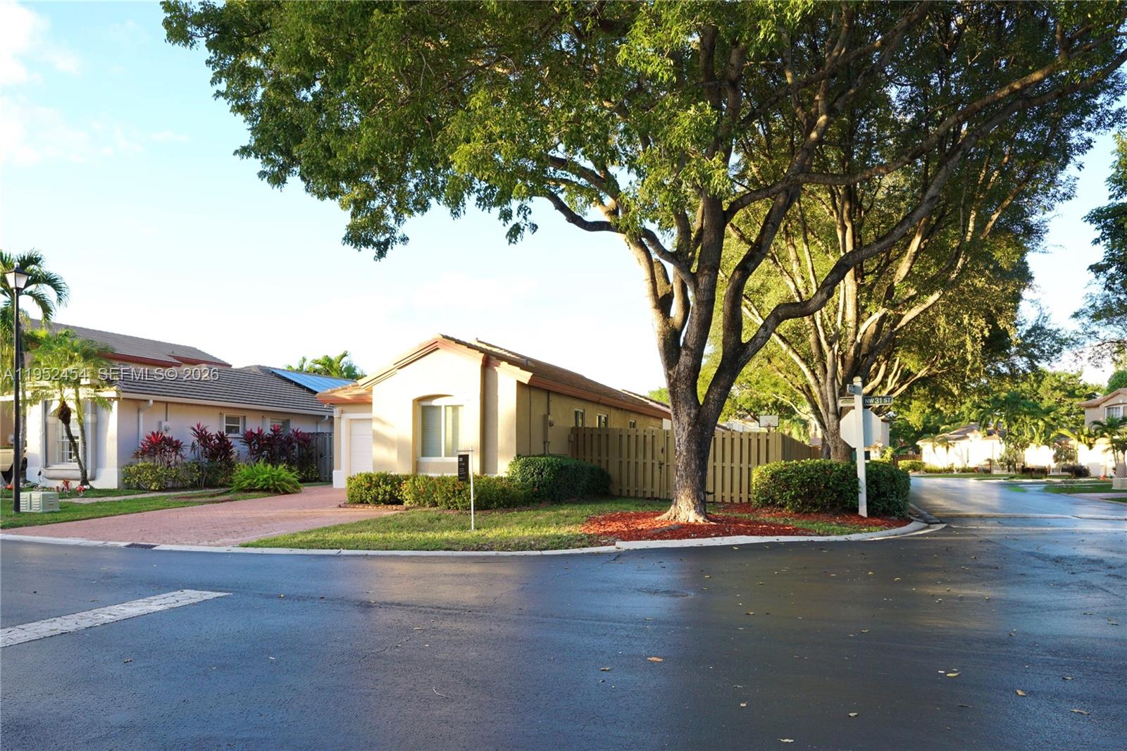 COSTA VERDE SEC 1 - Residential