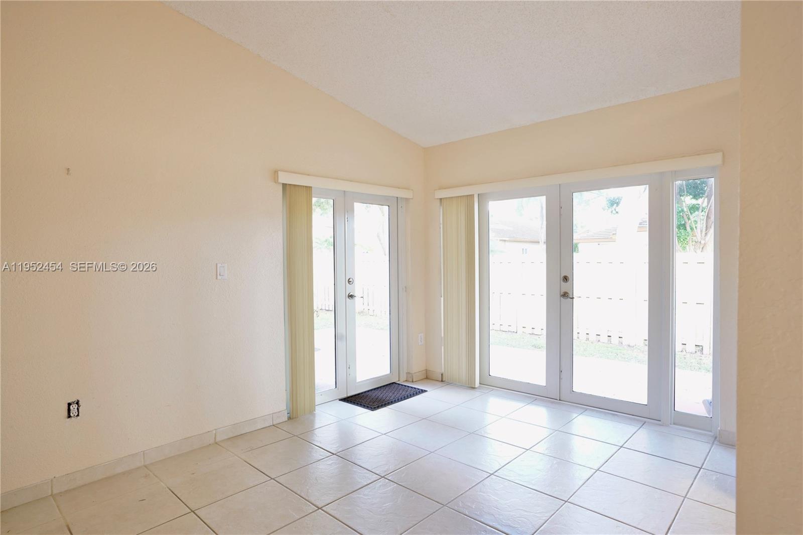 COSTA VERDE SEC 1 - Residential