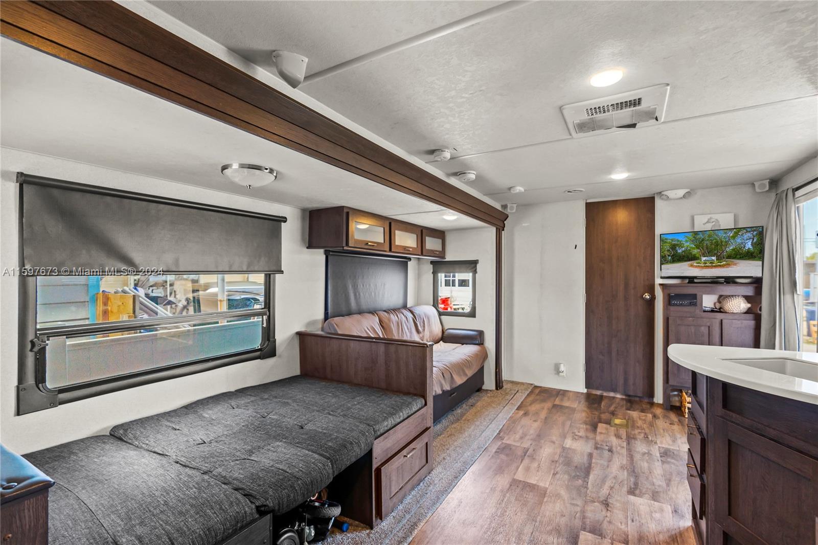 CALUSA CAMPGROUND - Residential