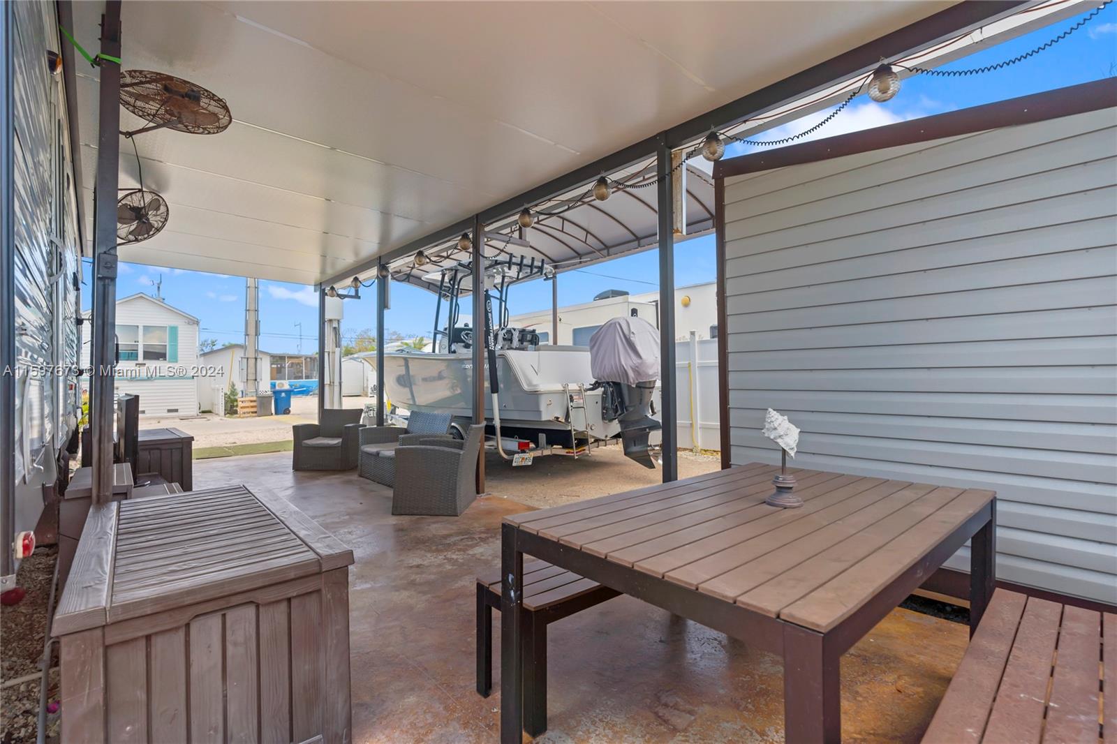 CALUSA CAMPGROUND - Residential