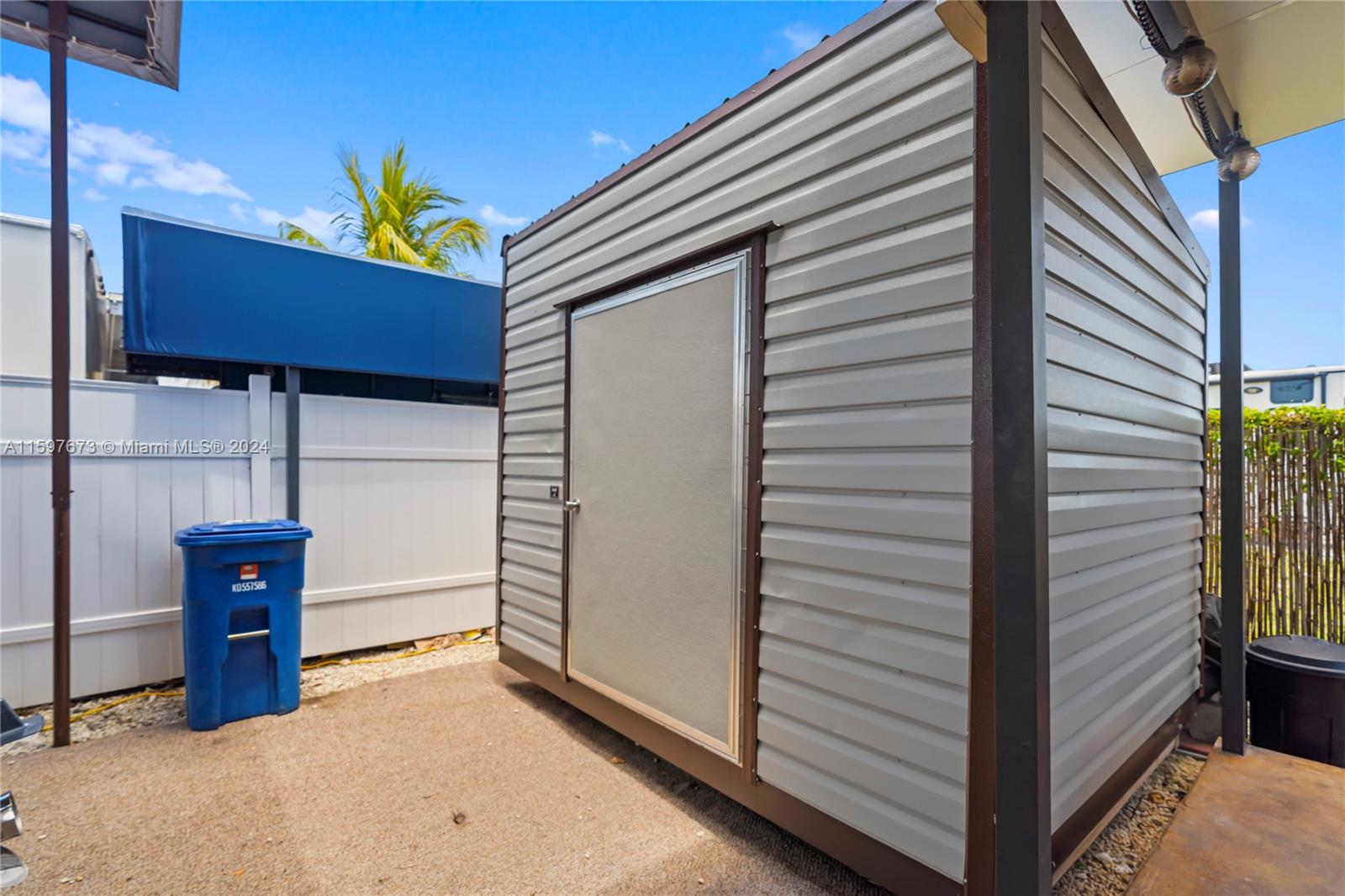 CALUSA CAMPGROUND - Residential