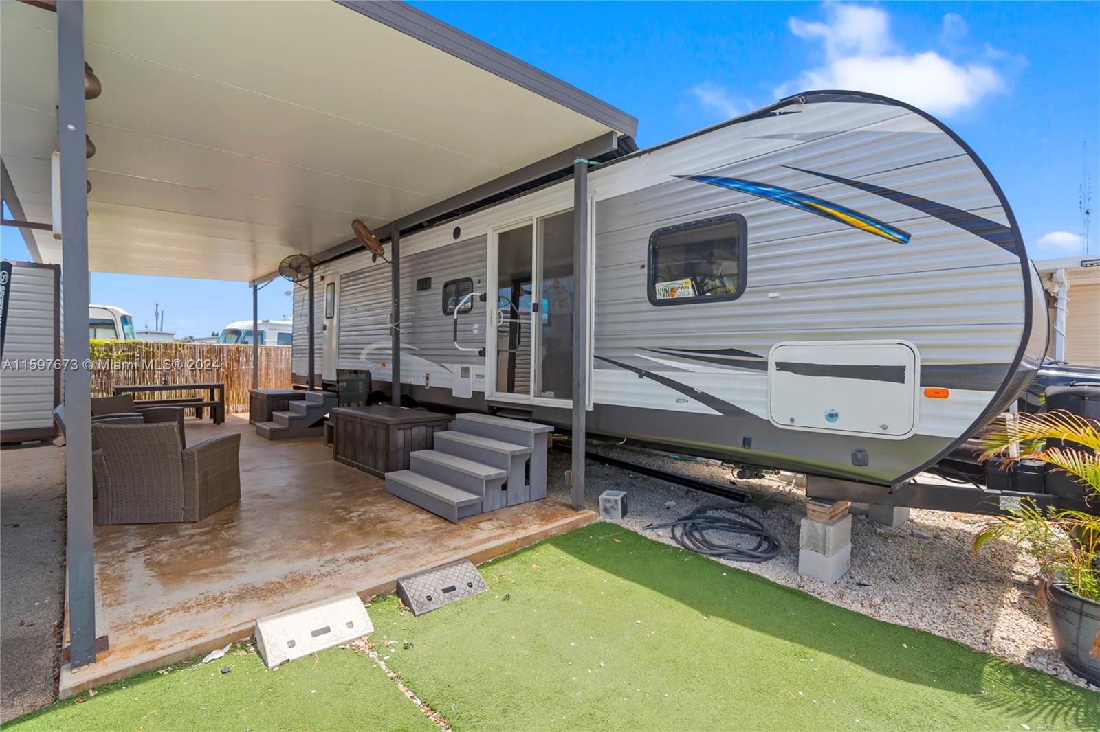 CALUSA CAMPGROUND - Residential